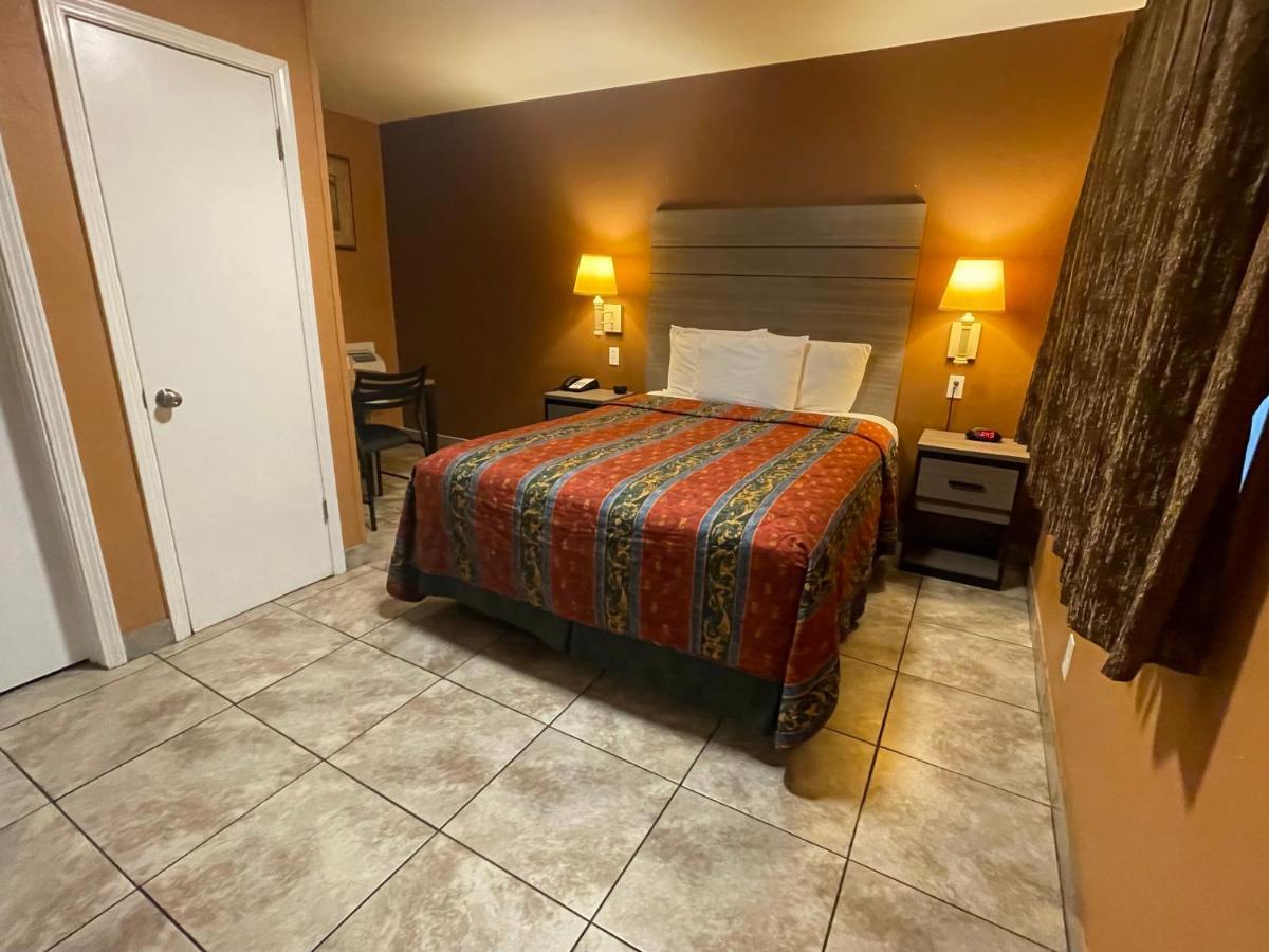 New Corral Motel Victorville Buitenkant foto