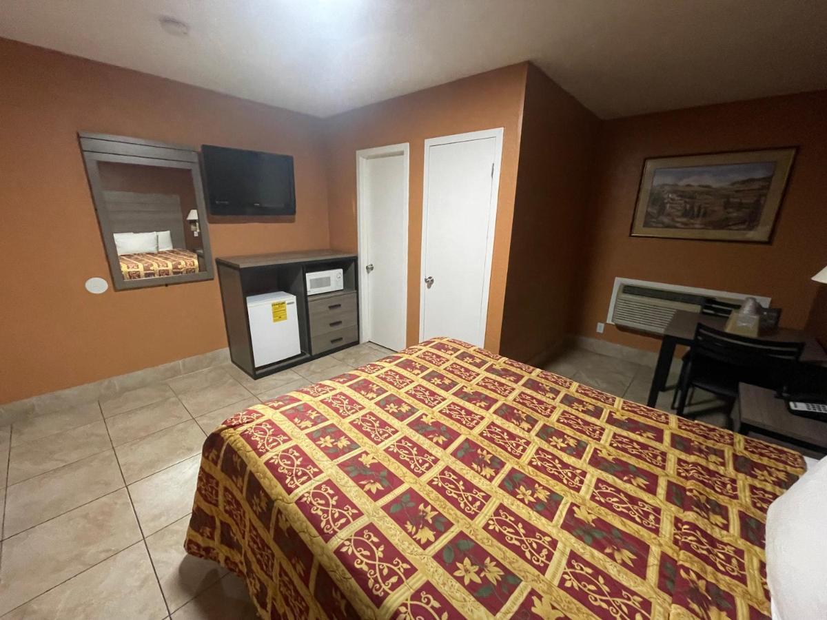 New Corral Motel Victorville Buitenkant foto