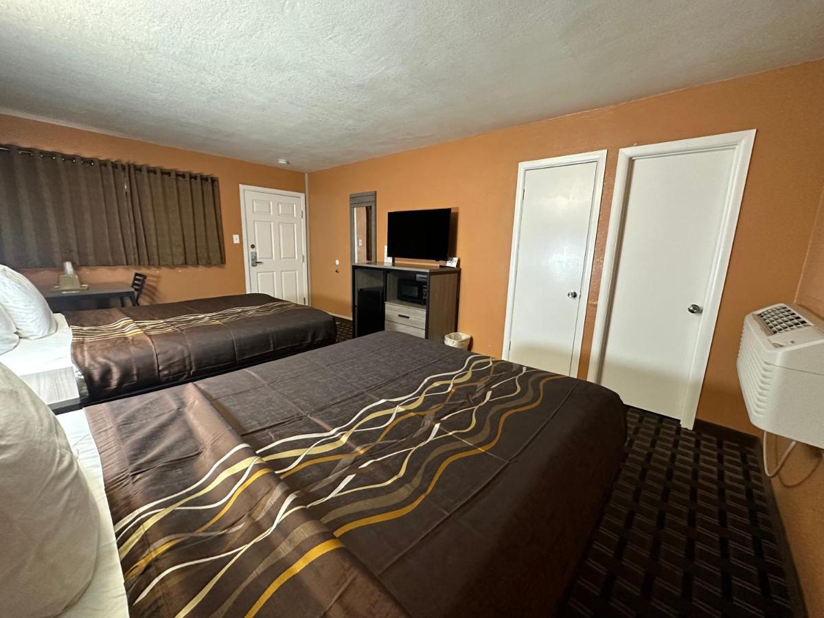 New Corral Motel Victorville Buitenkant foto